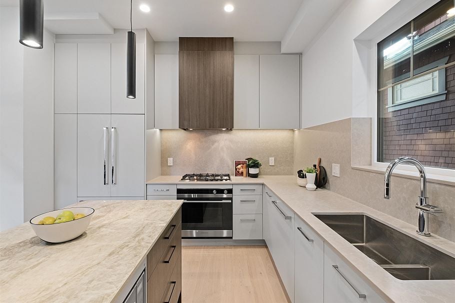 2238 E 5th Avenue Vancouver, BC - 15