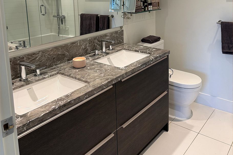 2405 1550 Fern Street North Vancouver, BC - 8