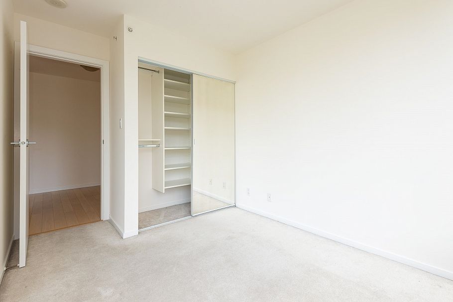 301 1887 Crowe Street Vancouver, BC - 10