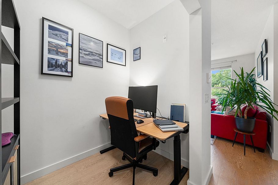 301 3205 Mountain Highway North Vancouver, BC - 25
