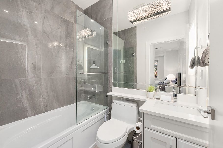 104 E 62 Avenue Vancouver, BC - 18
