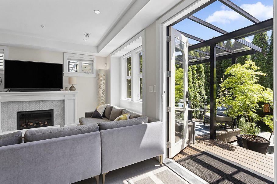 1020 E 13th Avenue Vancouver, BC - 17