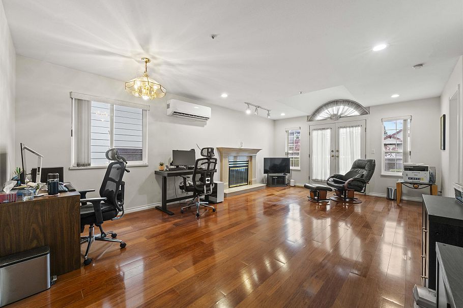 2779 Graveley Street Vancouver, BC - 30