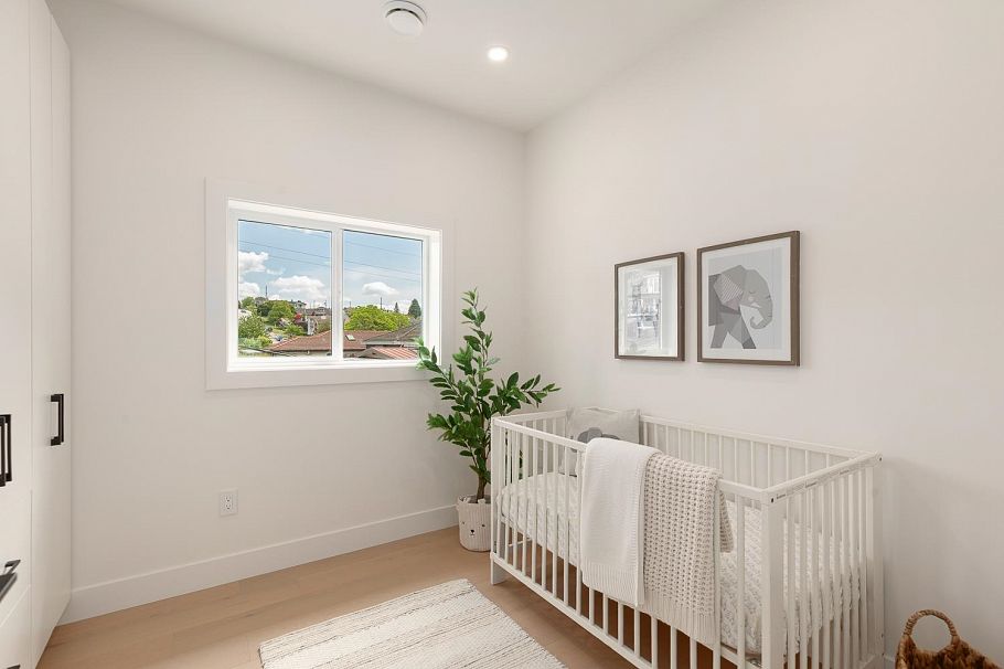 4 3635 Turner Street Vancouver, BC - 22