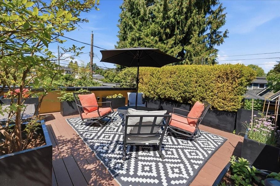 3253 W 24th Avenue Vancouver, BC - 38