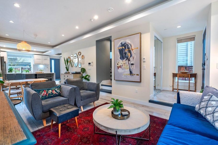 1805 E 37th Avenue Vancouver, BC - 5