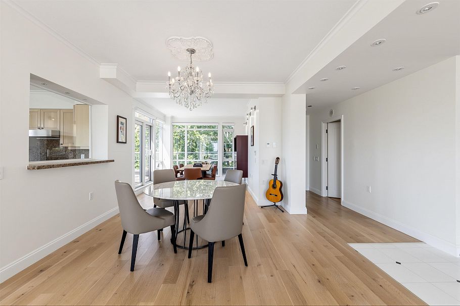 602 618 W 45th Avenue Vancouver, BC - 17
