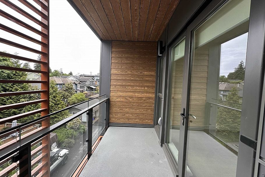 420 422 E 3rd Street North Vancouver, BC - 13