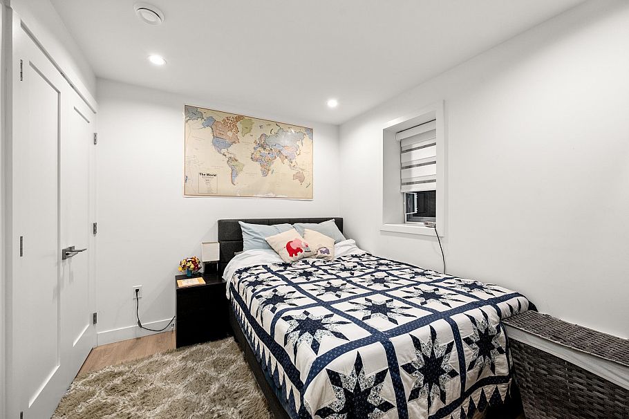 1452 E 20th Avenue Vancouver, BC - 16