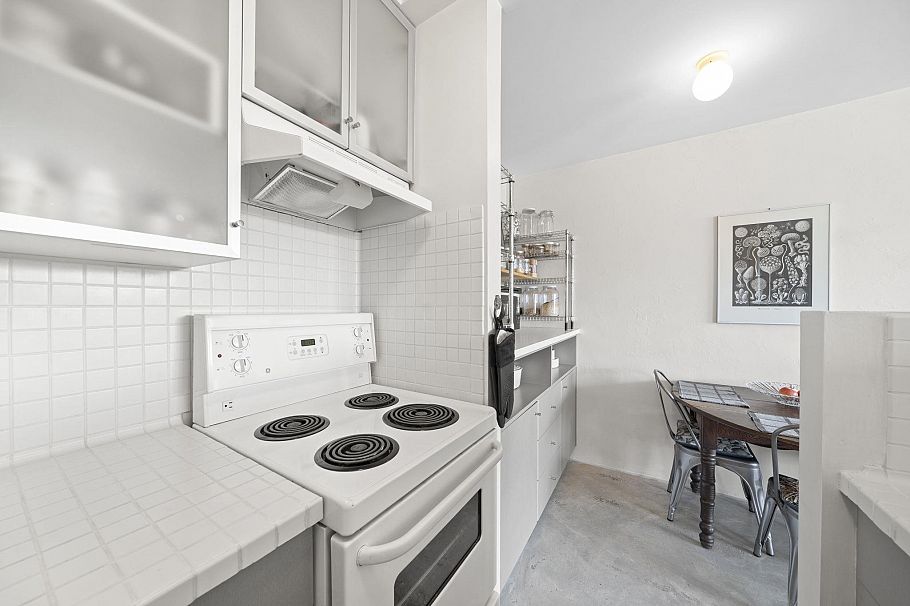 1401 1850 Comox Street Vancouver, BC - 8