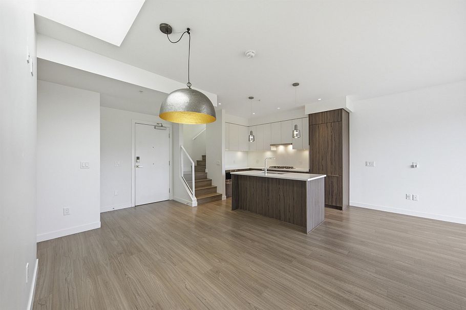 501 379 E Broadway Vancouver, BC - 14