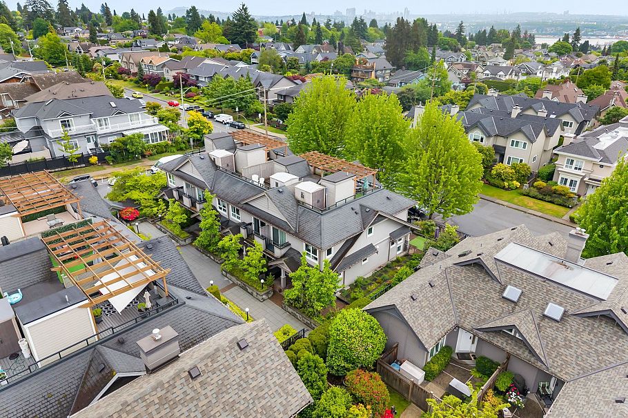 1121 St. Andrews Avenue North Vancouver, BC - 37