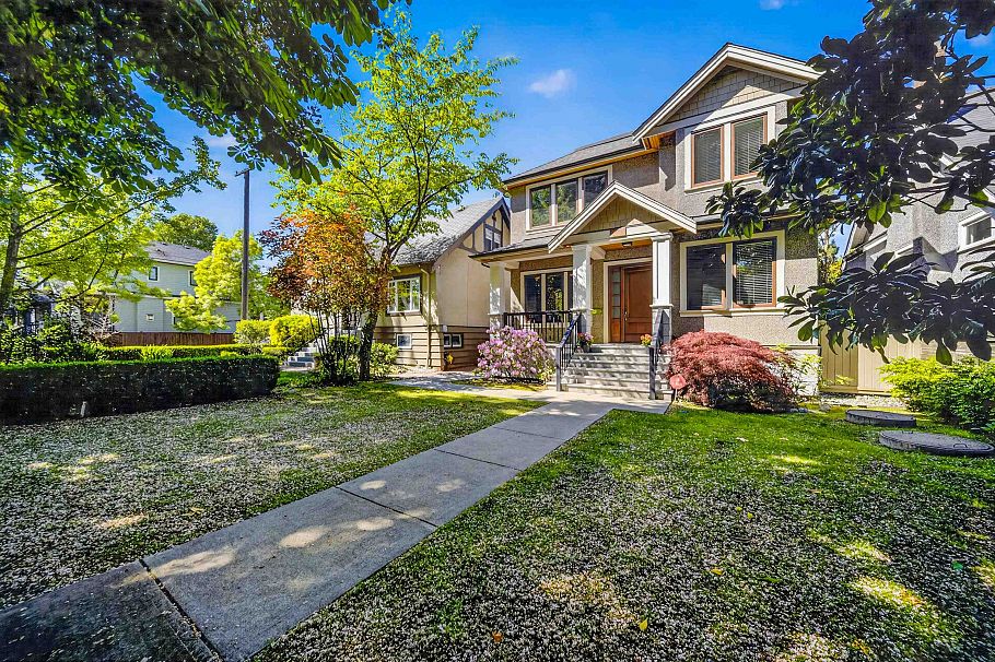 3285 W 12th Avenue Vancouver, BC - 2