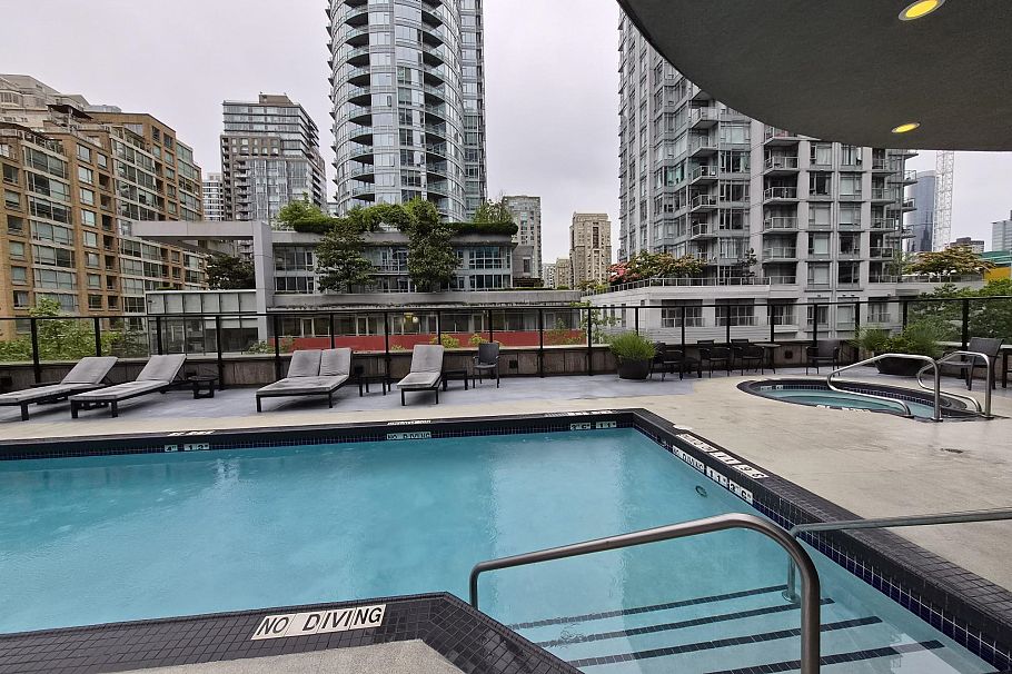 1800 433 Robson Street Vancouver, BC - 18