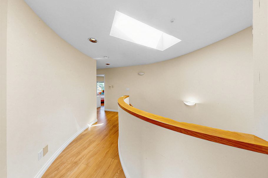 7806 Montcalm Street Vancouver, BC - 22