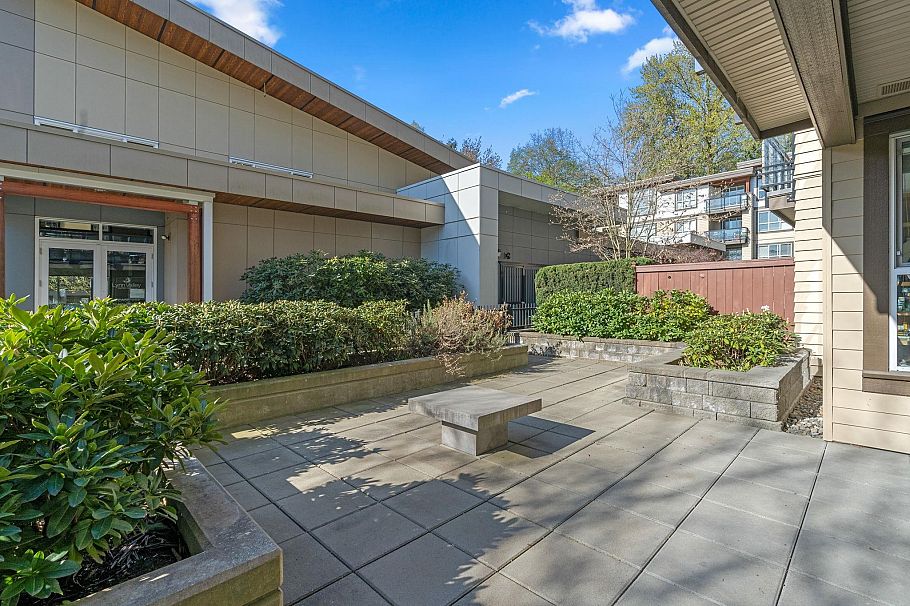 301 3205 Mountain Highway North Vancouver, BC - 36
