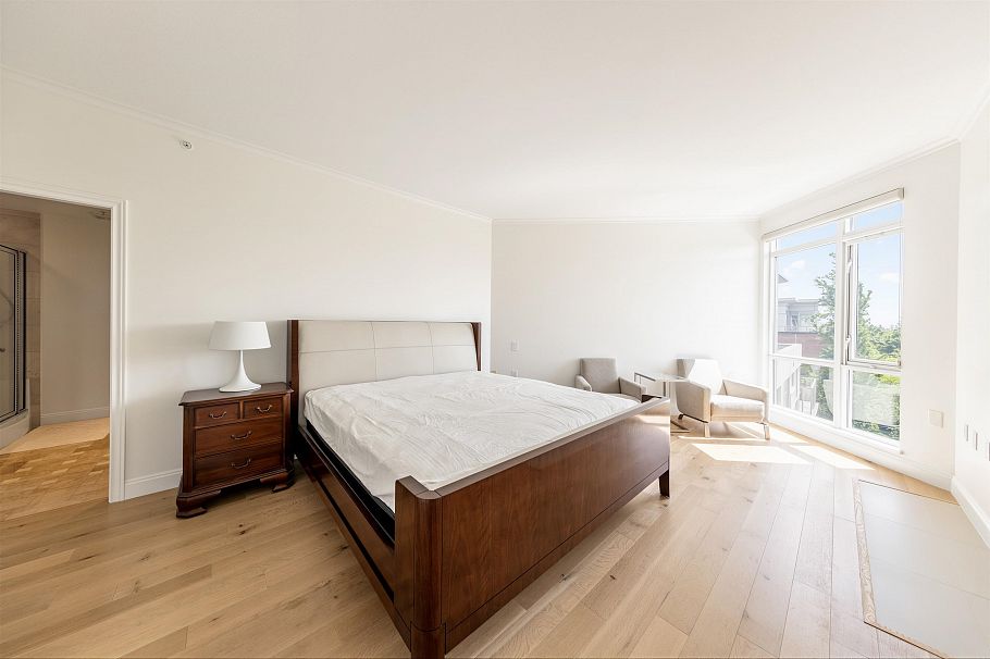 602 618 W 45th Avenue Vancouver, BC - 28