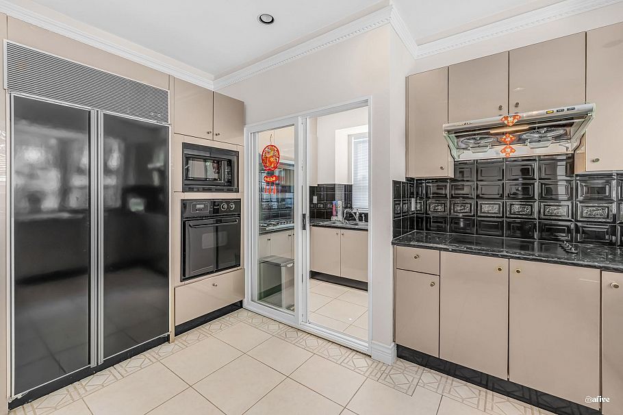 B205 1463 W 57th Street Vancouver, BC - 11