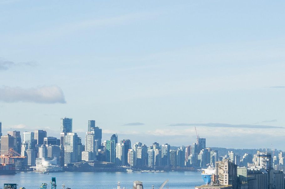 2405 1550 Fern Street North Vancouver, BC - 18