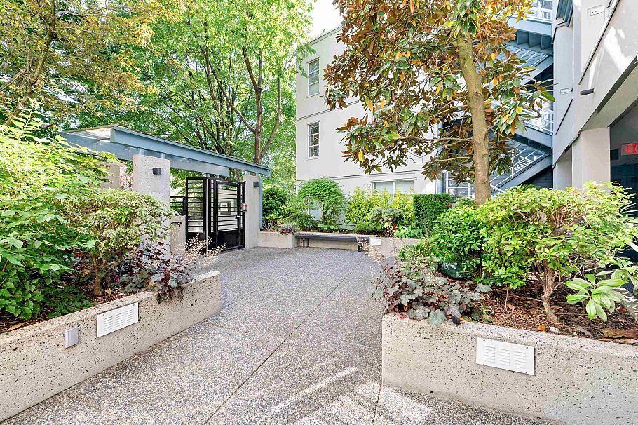 304 2525 W 4th Avenue Vancouver, BC - 23