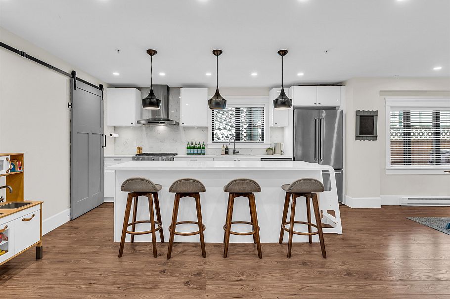 436 Lakewood Drive Vancouver, BC - 7