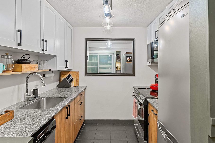 109 1450 E 7th Avenue Vancouver, BC - 8
