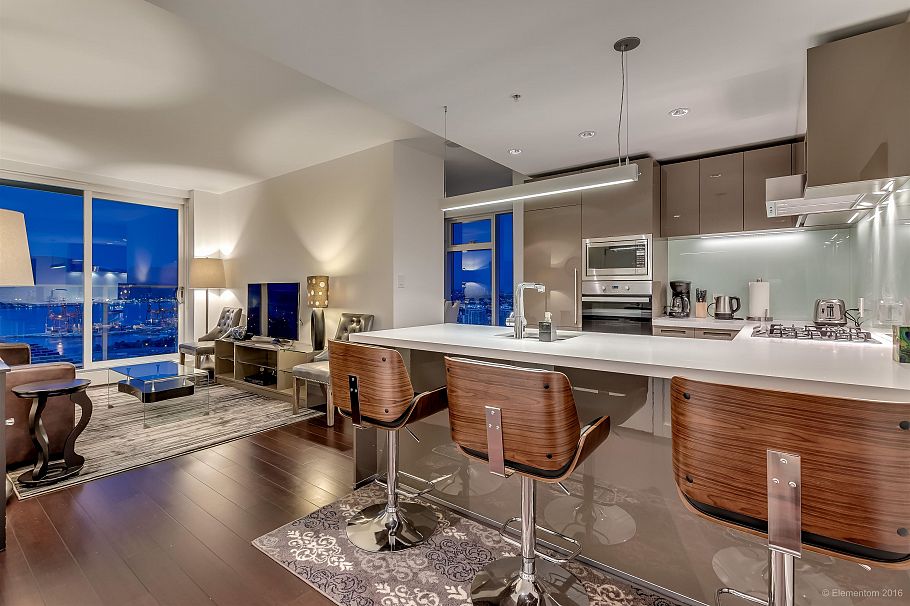 4007 777 Richards Street Vancouver, BC - 1