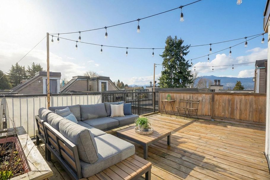 311 1922 W 7th Avenue Vancouver, BC - 1