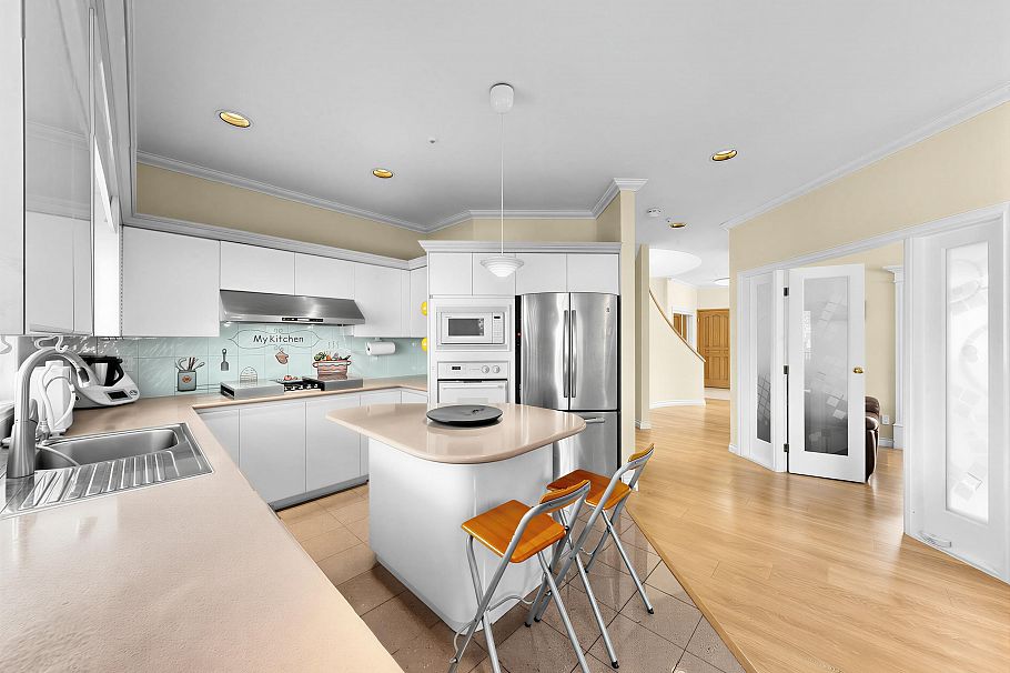 7806 Montcalm Street Vancouver, BC - 16