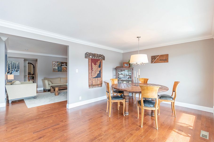 2588 Panorama Drive North Vancouver, BC - 14