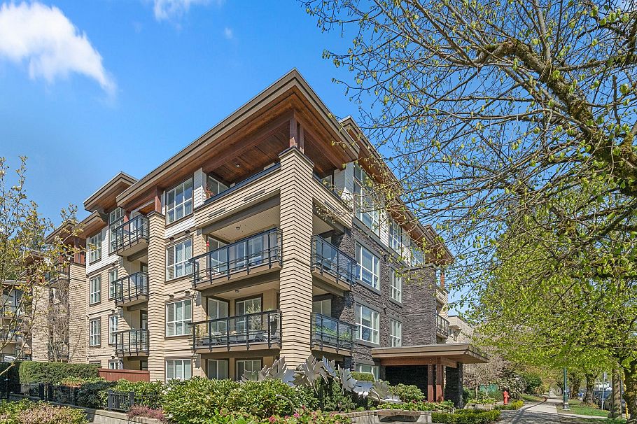 301 3205 Mountain Highway North Vancouver, BC - 2