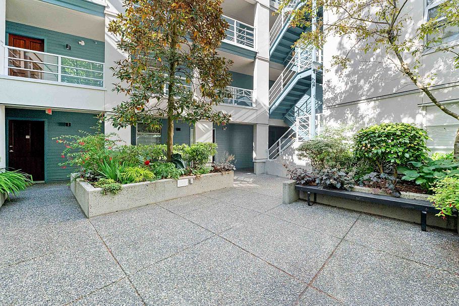 304 2525 W 4th Avenue Vancouver, BC - 22
