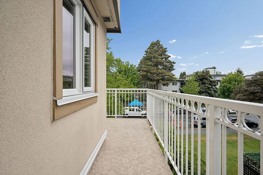 302 228 E 14th Avenue Vancouver, BC - 22