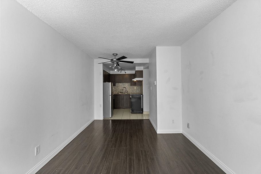 207 1270 Robson Street Vancouver, BC - 10