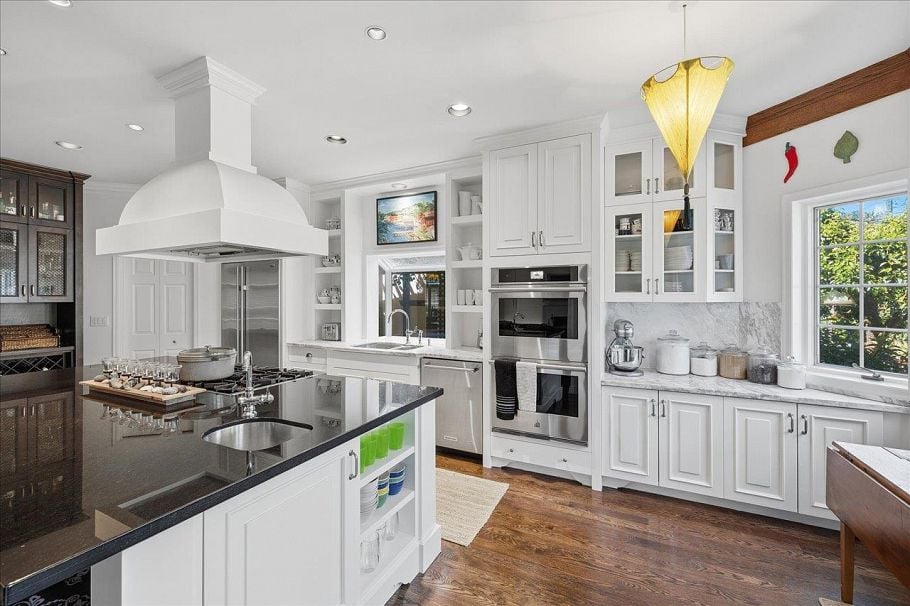 3253 W 24th Avenue Vancouver, BC - 11