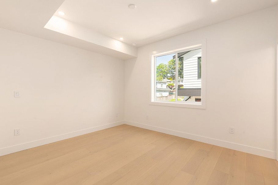 2 3635 Turner Street Vancouver, BC - 20