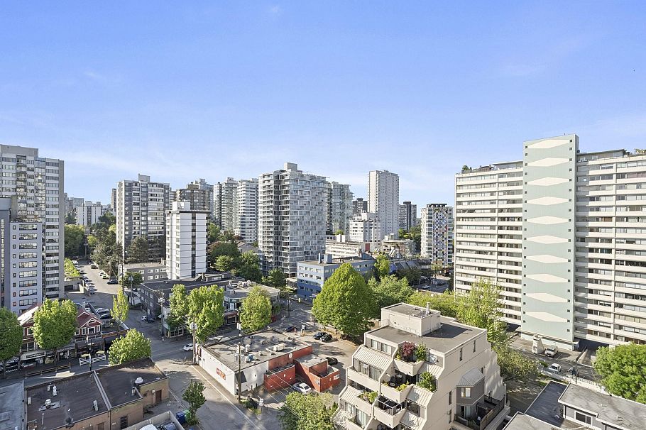 1401 1850 Comox Street Vancouver, BC - 24