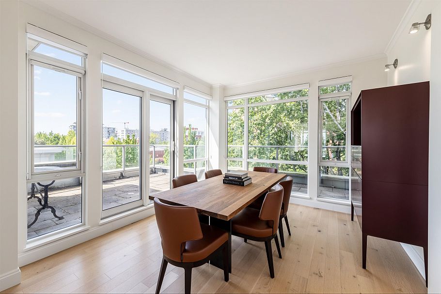 602 618 W 45th Avenue Vancouver, BC - 30