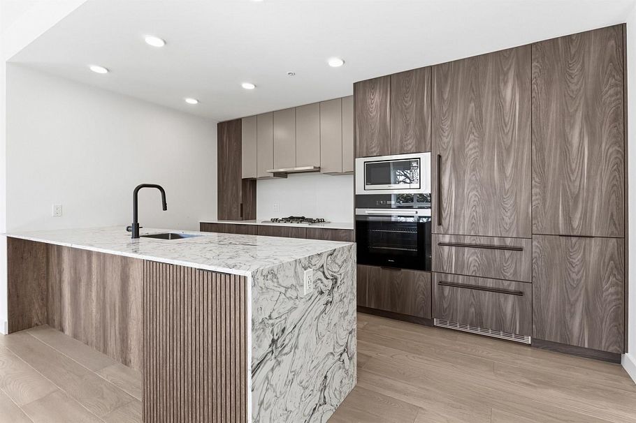 206 3590 W 39th Avenue Vancouver, BC - 5