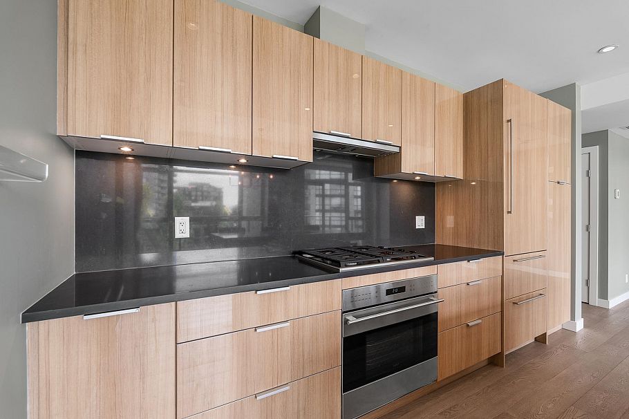 411 105 W 2nd Street North Vancouver, BC - 9