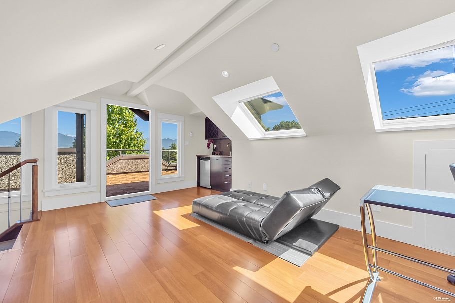 3618 W 24th Avenue Vancouver, BC - 28