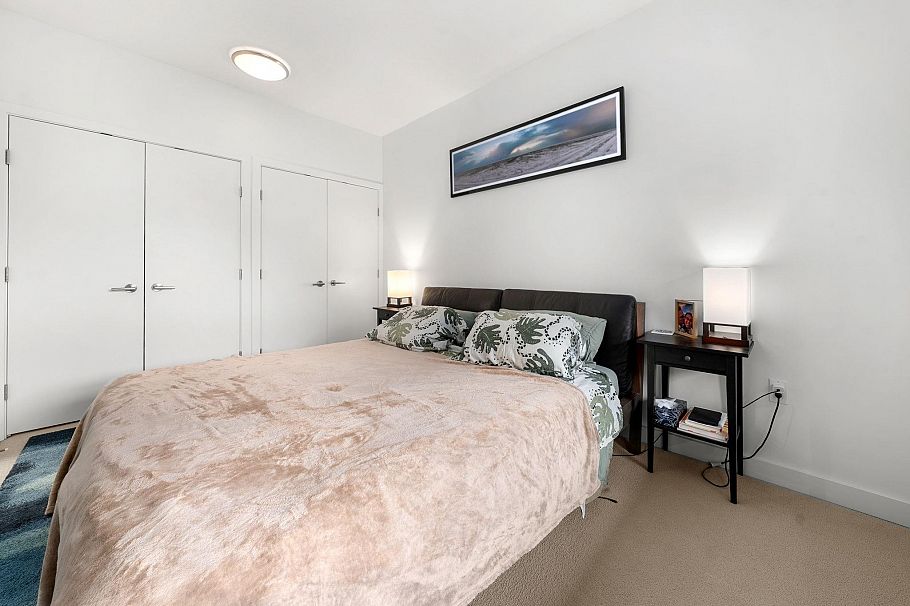 301 3205 Mountain Highway North Vancouver, BC - 17
