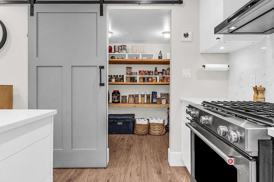 436 Lakewood Drive Vancouver, BC - 10
