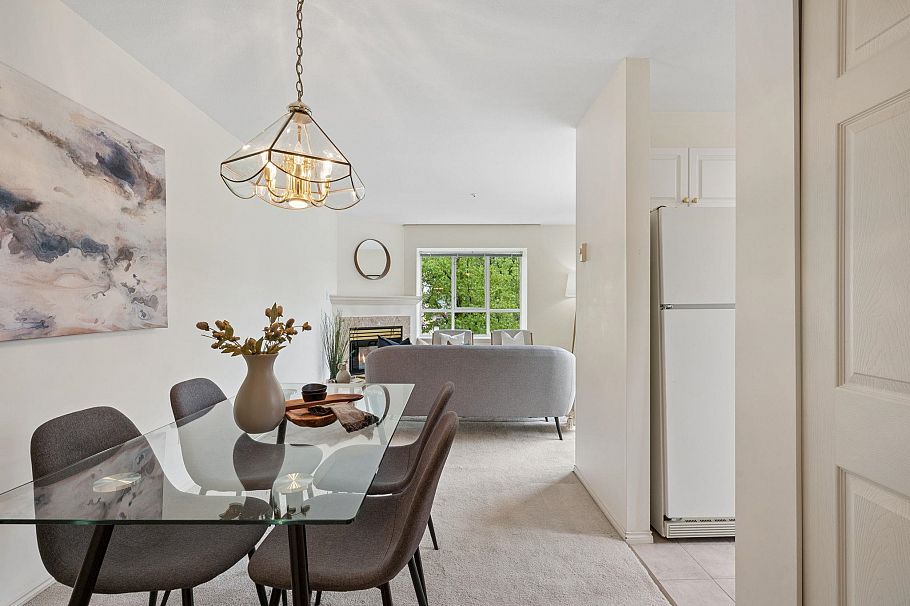 302 228 E 14th Avenue Vancouver, BC - 9