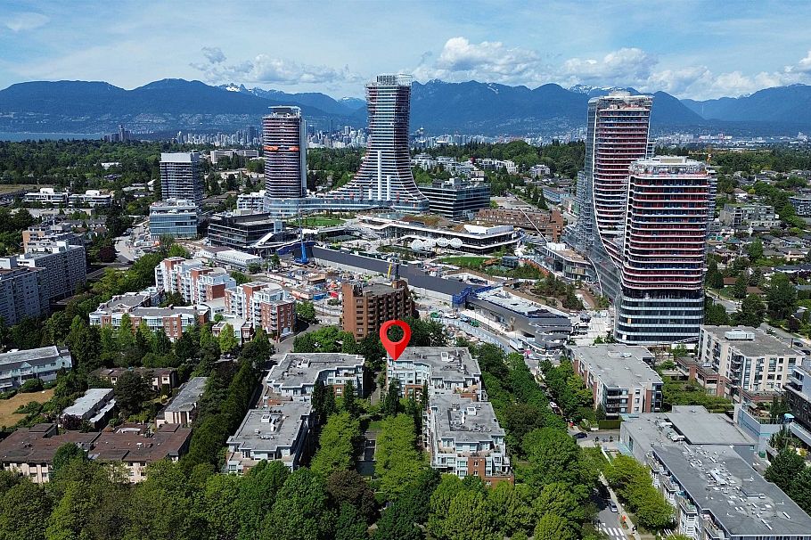 602 618 W 45th Avenue Vancouver, BC - 8