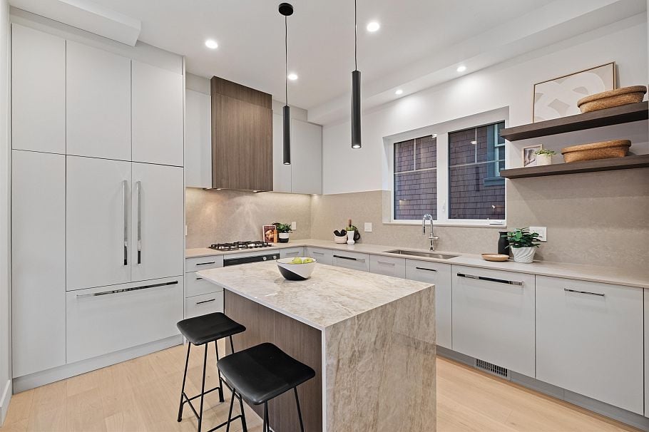 2238 E 5th Avenue Vancouver, BC - 12