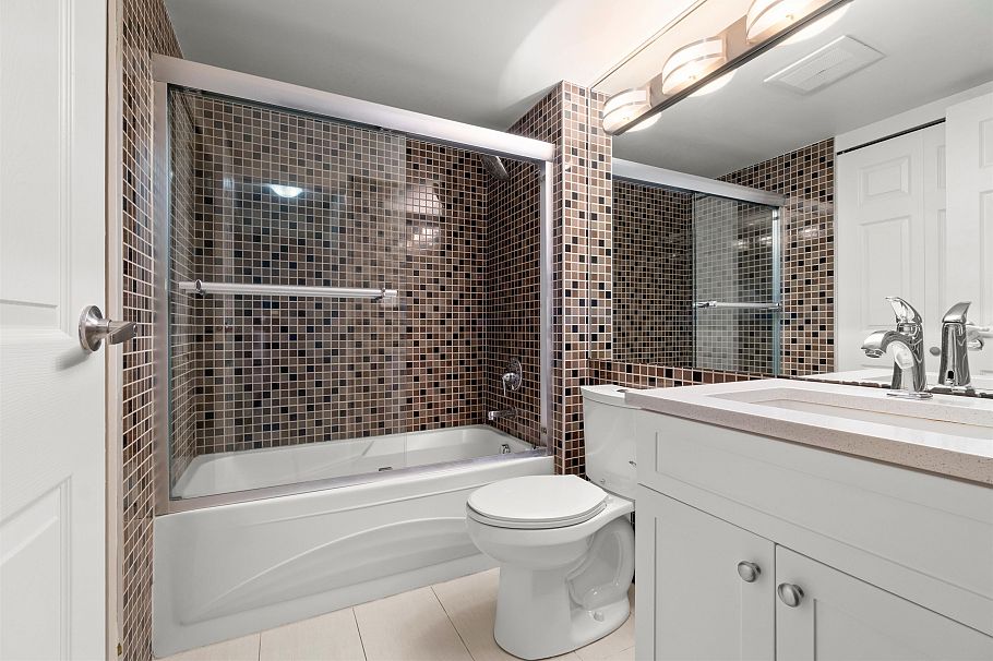 506 907 Beach Avenue Vancouver, BC - 17
