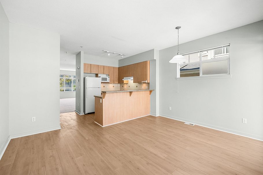 3265 Clermont Mews Vancouver, BC - 17