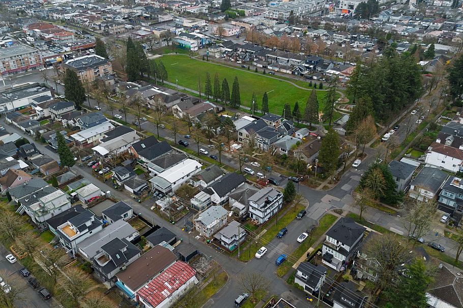 1805 E 37th Avenue Vancouver, BC - 29