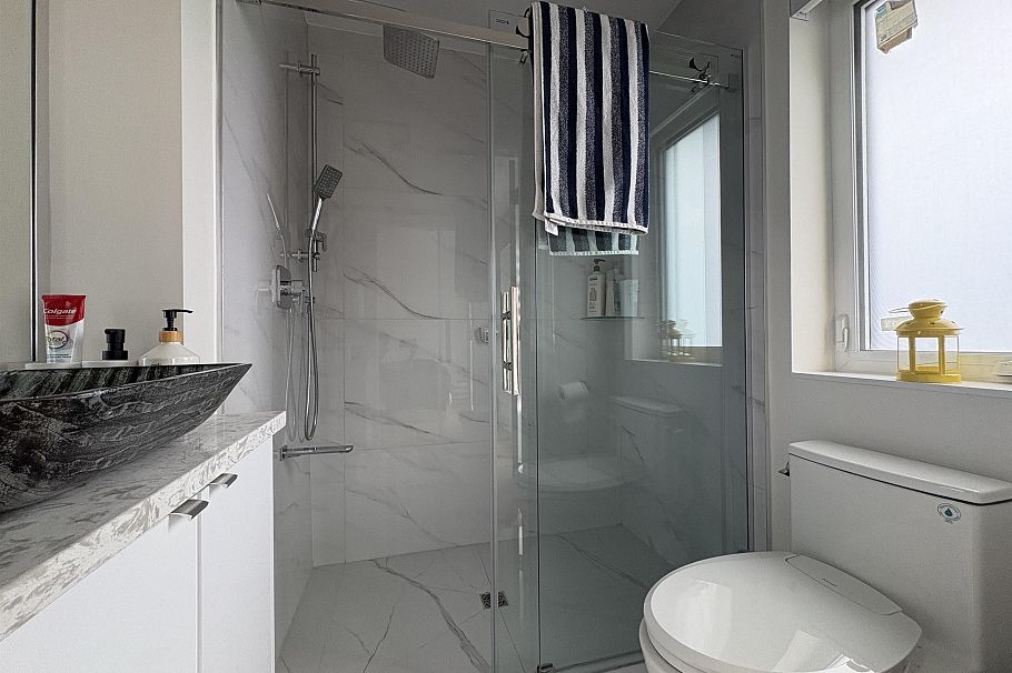 759 E 57th Avenue Vancouver, BC - 31